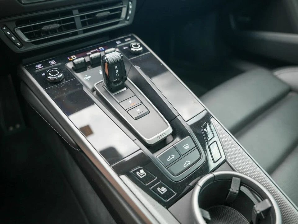 2024 Porsche 992 Carrera 4S - Image 11 of 16