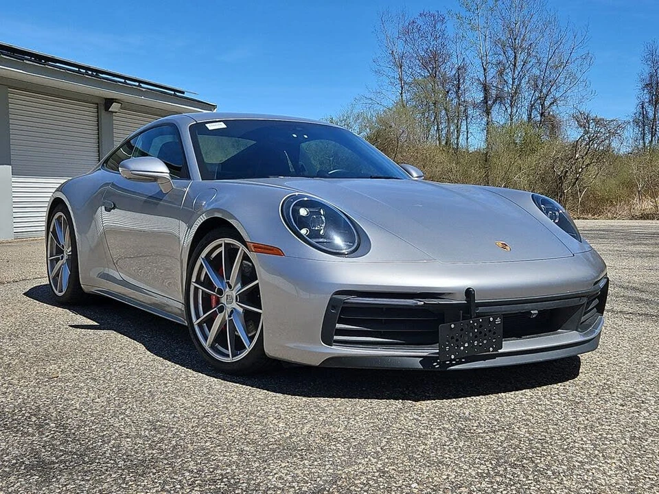 2024 Porsche 992 Carrera 4S - Image 9 of 31