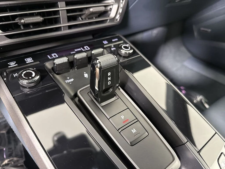 2024 Porsche 992 Carrera 4S - Image 30 of 31