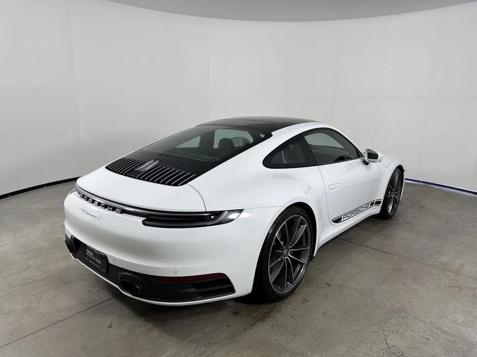 2024 Porsche 992 Carrera 4S - Image 7 of 31