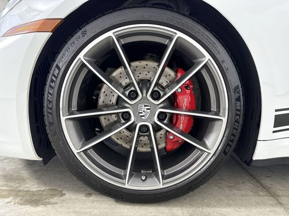 2024 Porsche 992 Carrera 4S - Image 13 of 31