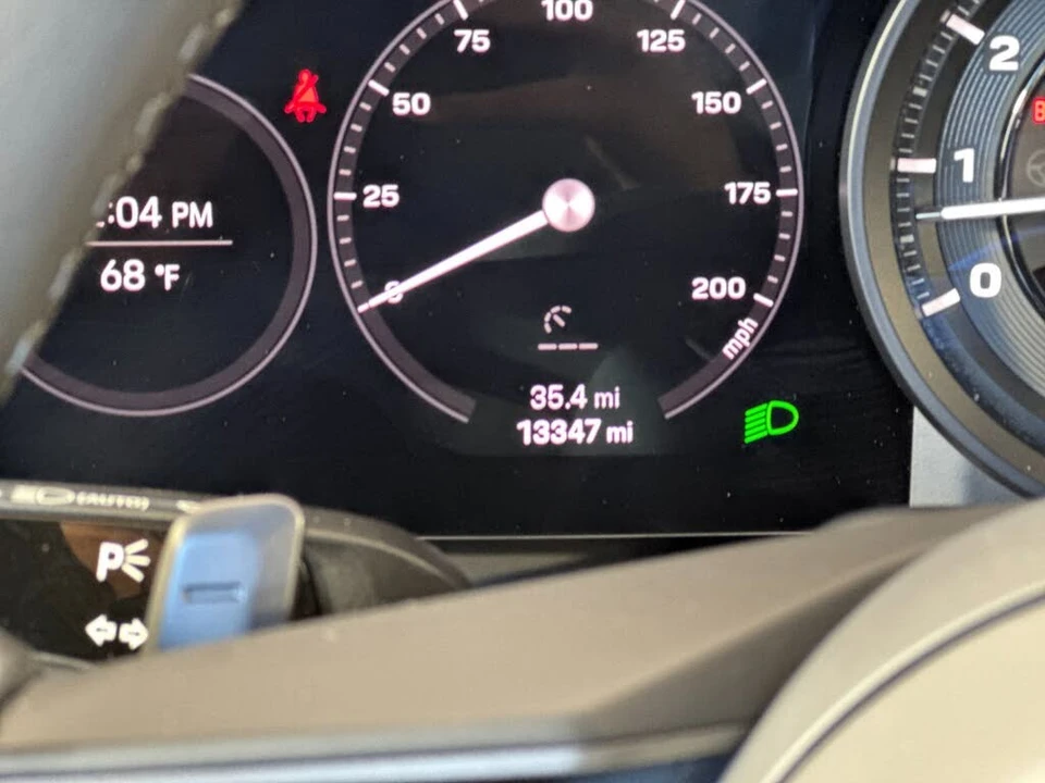 2024 Porsche 992 Carrera 4S - Image 29 of 31