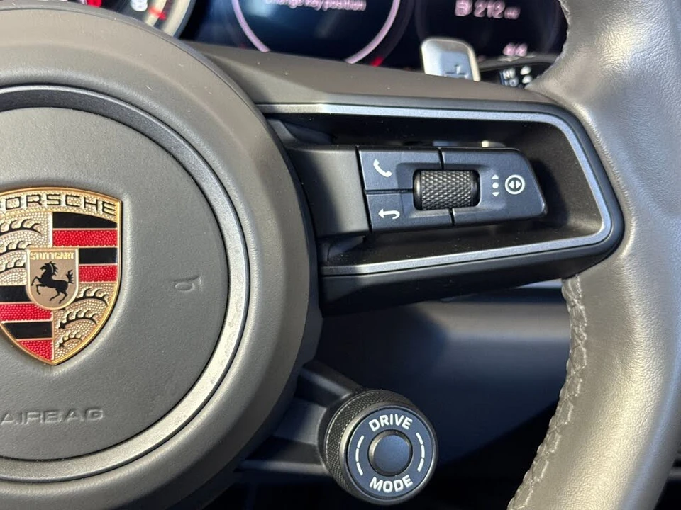 2024 Porsche 992 Carrera 4S - Image 27 of 31