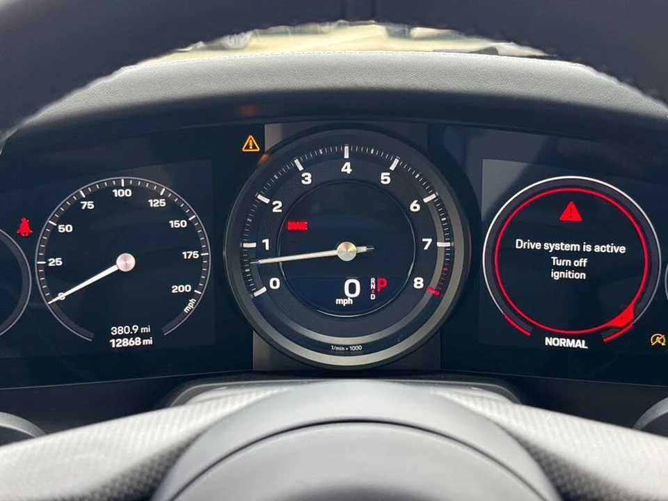 2024 Porsche 992 Carrera 4S - Image 28 of 31
