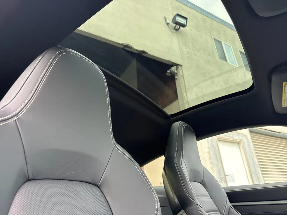 2024 Porsche 992 Carrera 4S - Image 17 of 31