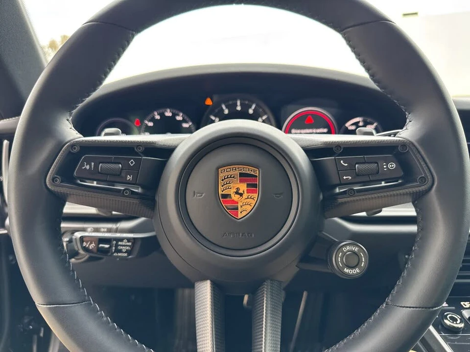 2024 Porsche 992 Carrera 4S - Image 25 of 31