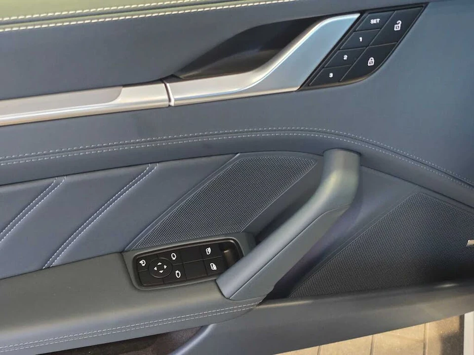 2024 Porsche 992 Carrera 4S - Image 23 of 31