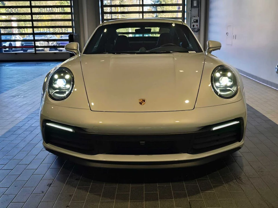 2024 Porsche 992 Carrera 4S - Image 10 of 31