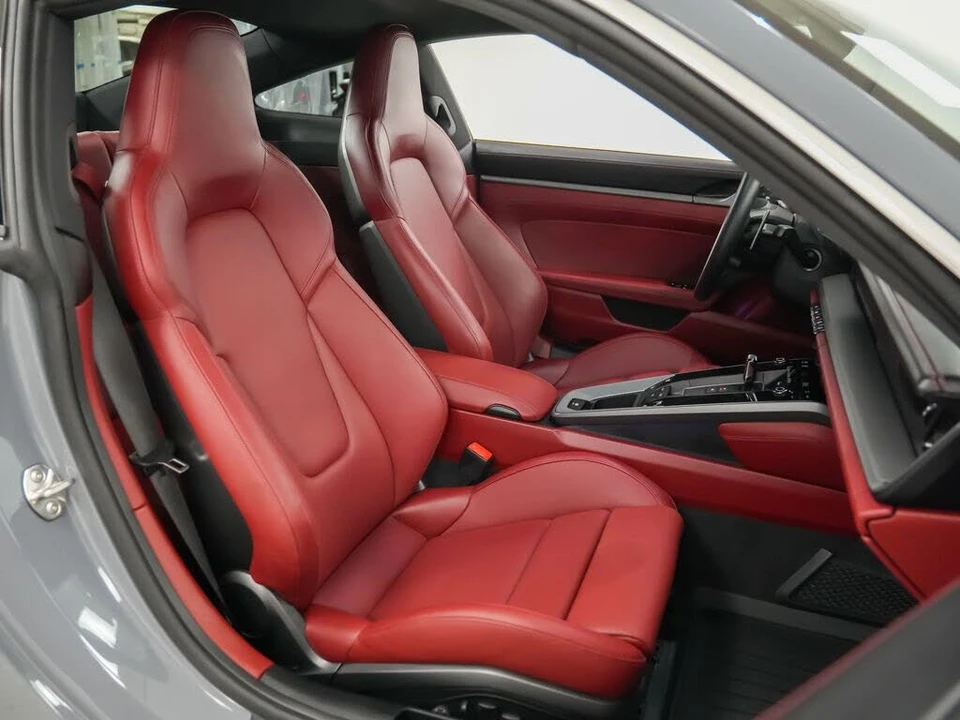 2024 Porsche 992 Carrera 4S - Image 17 of 31