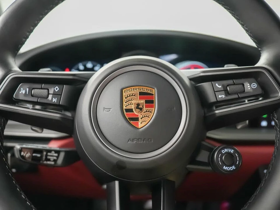 2024 Porsche 992 Carrera 4S - Image 23 of 31