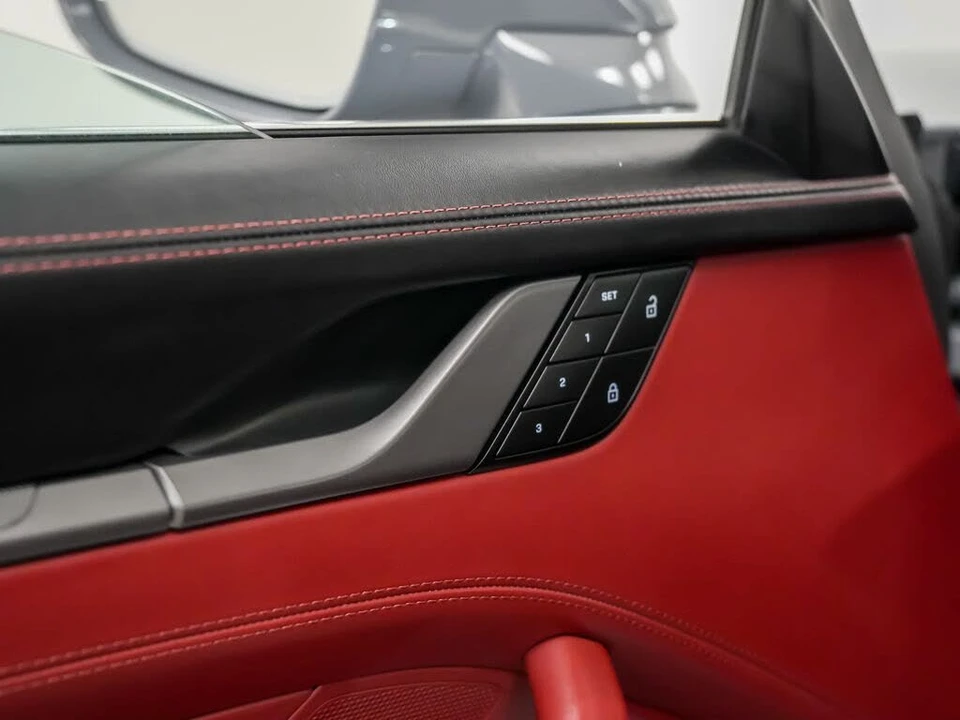 2024 Porsche 992 Carrera 4S - Image 18 of 31