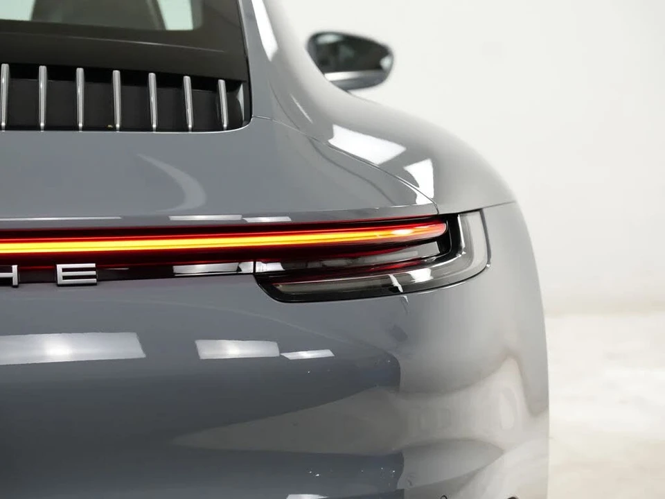 2024 Porsche 992 Carrera 4S - Image 12 of 31