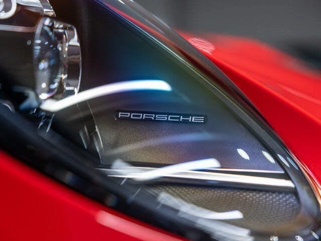 2024 Porsche 992 Carrera 4S - Image 14 of 31