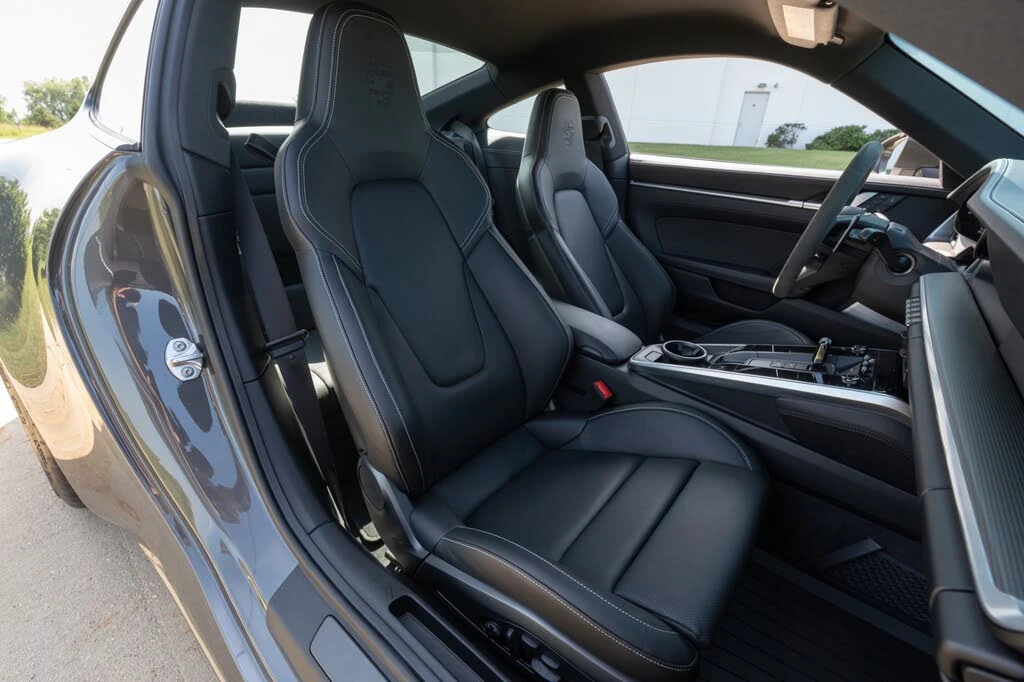 2024 Porsche 992 Carrera 4S - Image 21 of 31