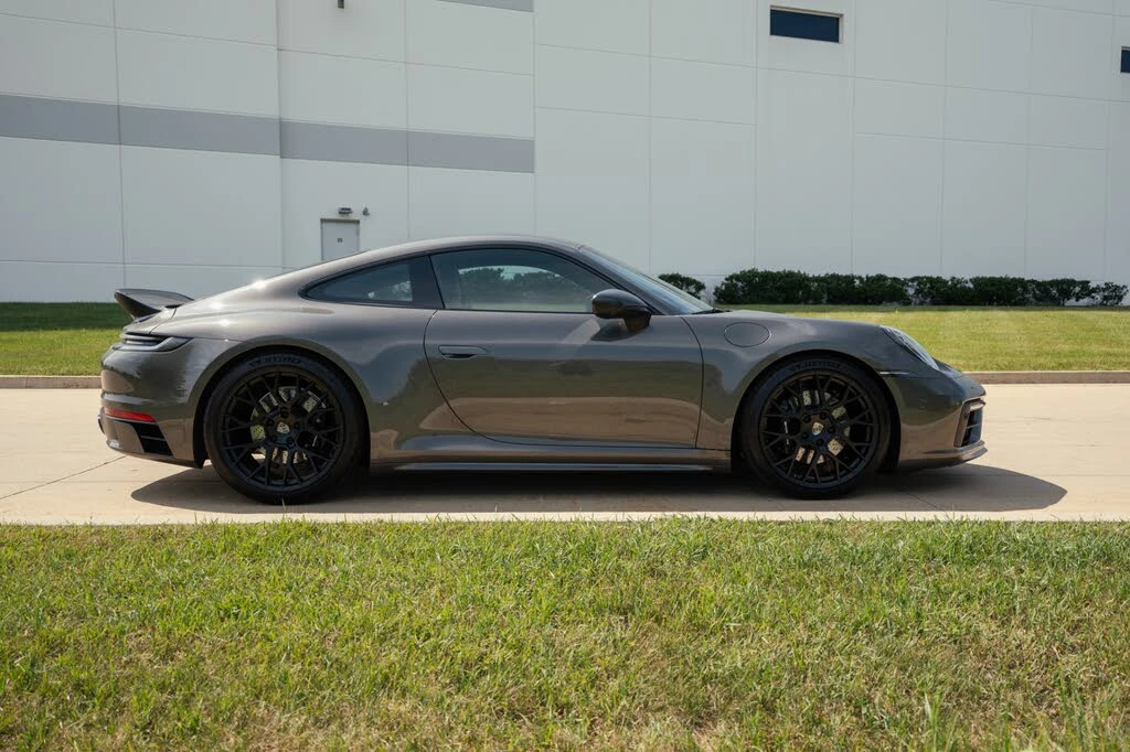 2024 Porsche 992 Carrera 4S - Image 17 of 31