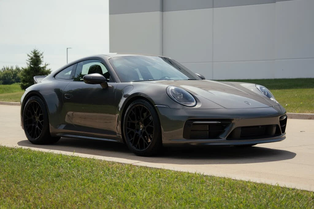 2024 Porsche 992 Carrera 4S - Image 7 of 31