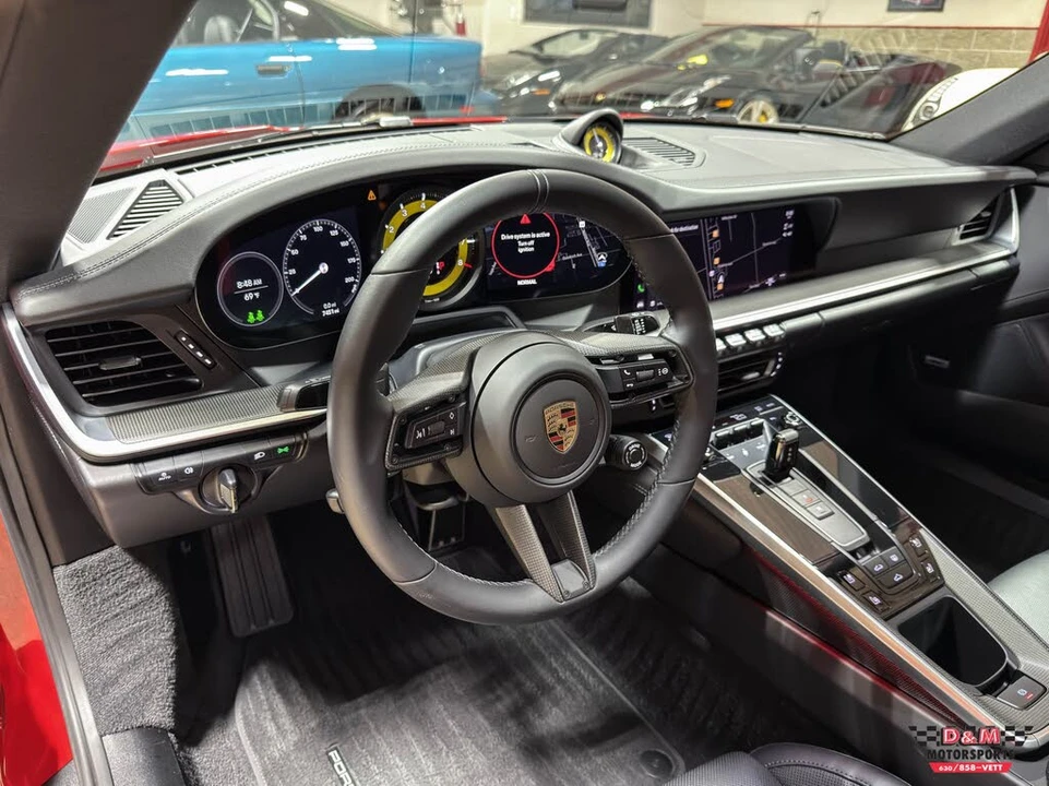 2024 Porsche 992 Carrera 4S - Image 9 of 31