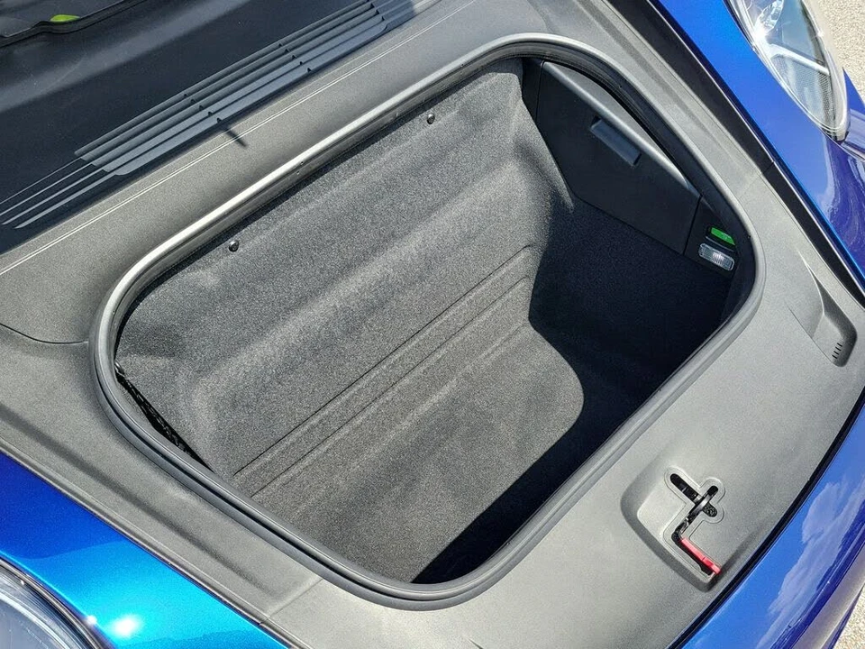 2024 Porsche 992 Carrera 4S - Image 17 of 31