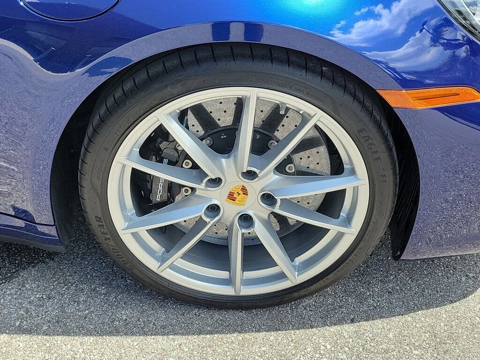 2024 Porsche 992 Carrera 4S - Image 13 of 31