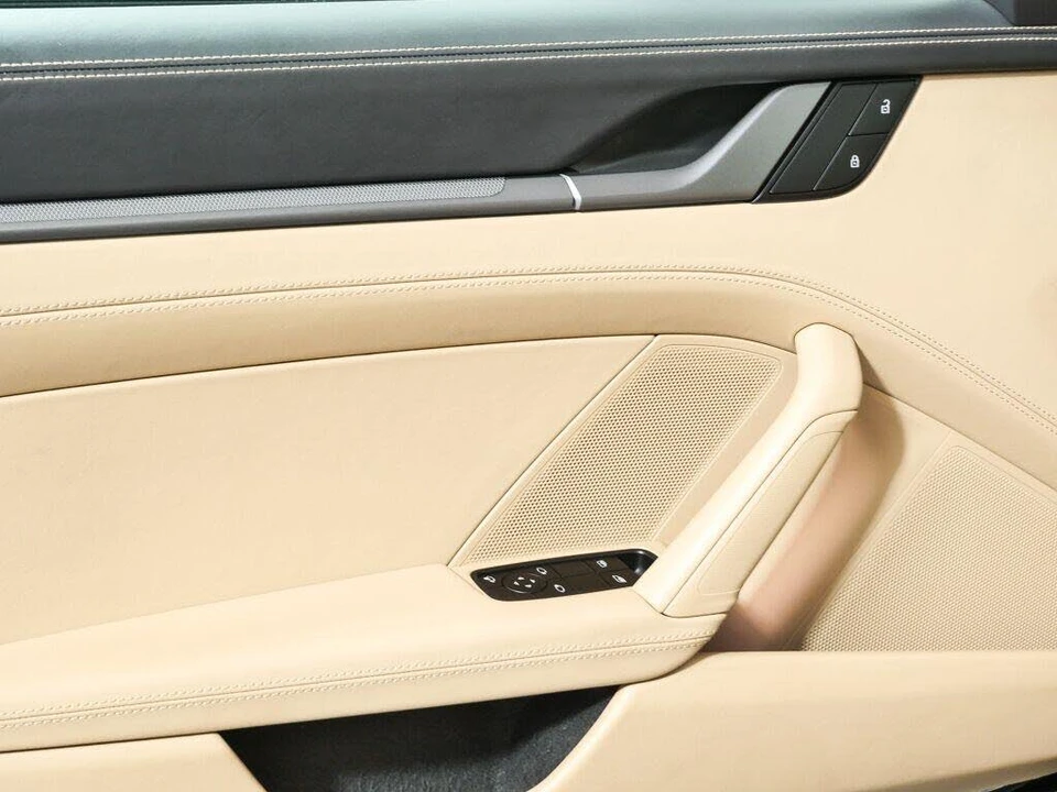 2024 Porsche 992 Carrera 4S - Image 6 of 31