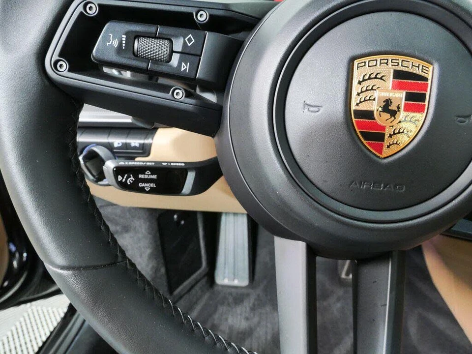2024 Porsche 992 Carrera 4S - Image 10 of 31