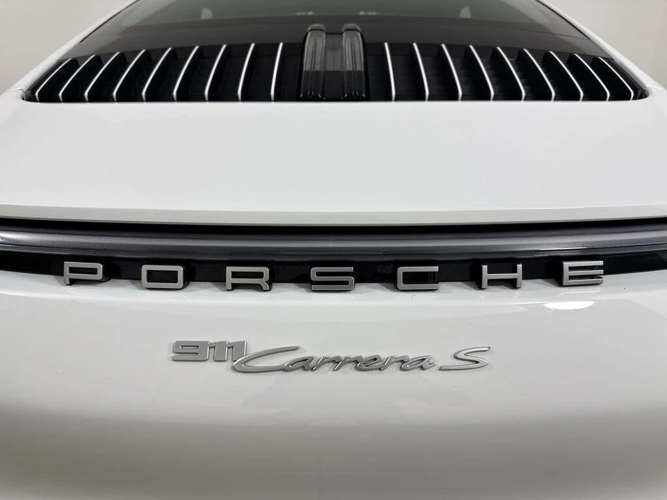 2024 Porsche 992 Carrera 4S - Image 18 of 31