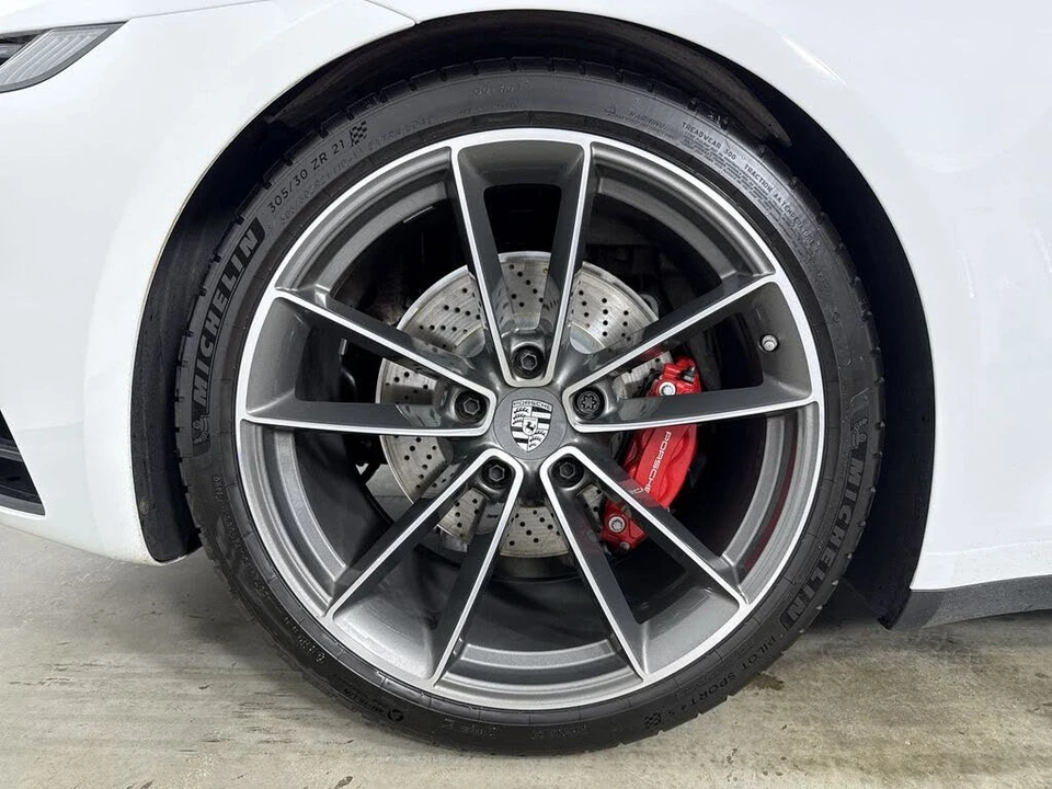 2024 Porsche 992 Carrera 4S - Image 16 of 31