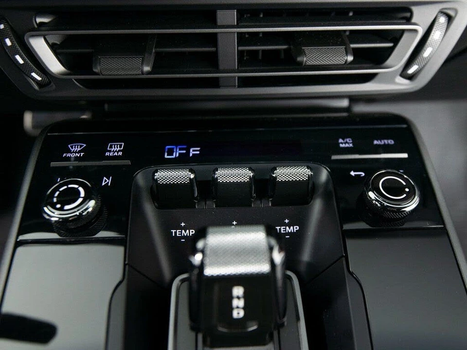 2024 Porsche 992 Carrera 4S - Image 29 of 31