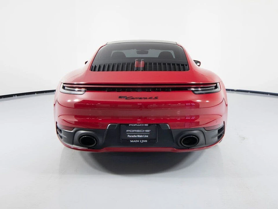 2024 Porsche 992 Carrera 4S - Image 9 of 31