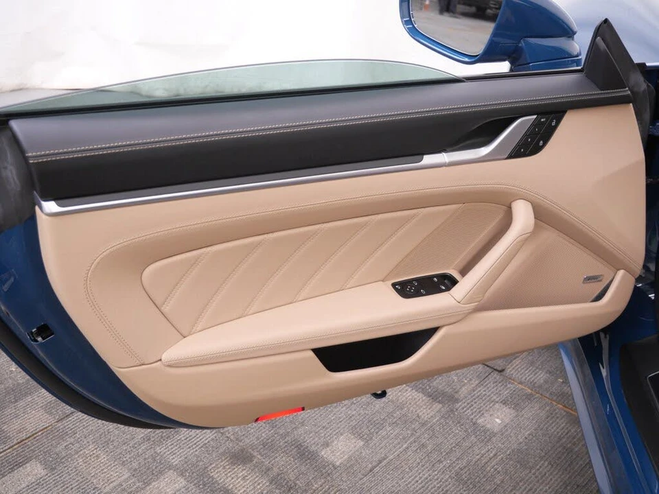 2024 Porsche 992 Carrera 4S - Image 11 of 27