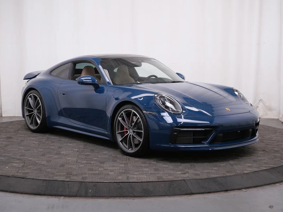 2024 Porsche 992 Carrera 4S - Image 9 of 27