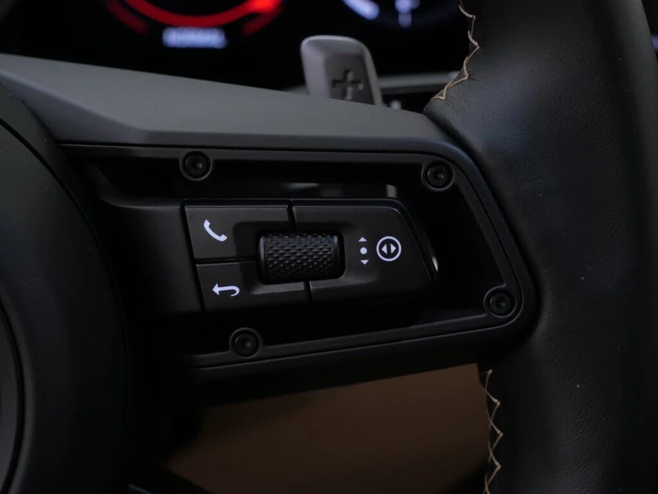 2024 Porsche 992 Carrera 4S - Image 19 of 27