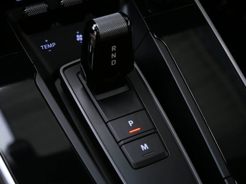 2024 Porsche 992 Carrera 4S - Image 25 of 27