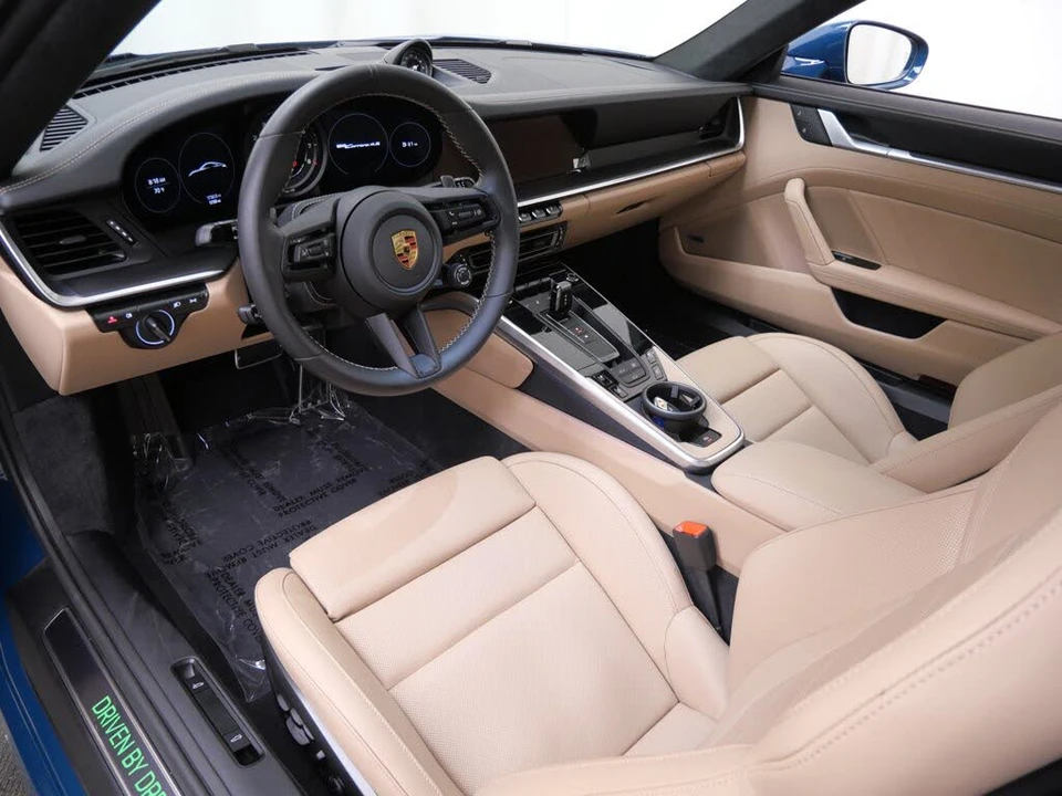 2024 Porsche 992 Carrera 4S - Image 4 of 27