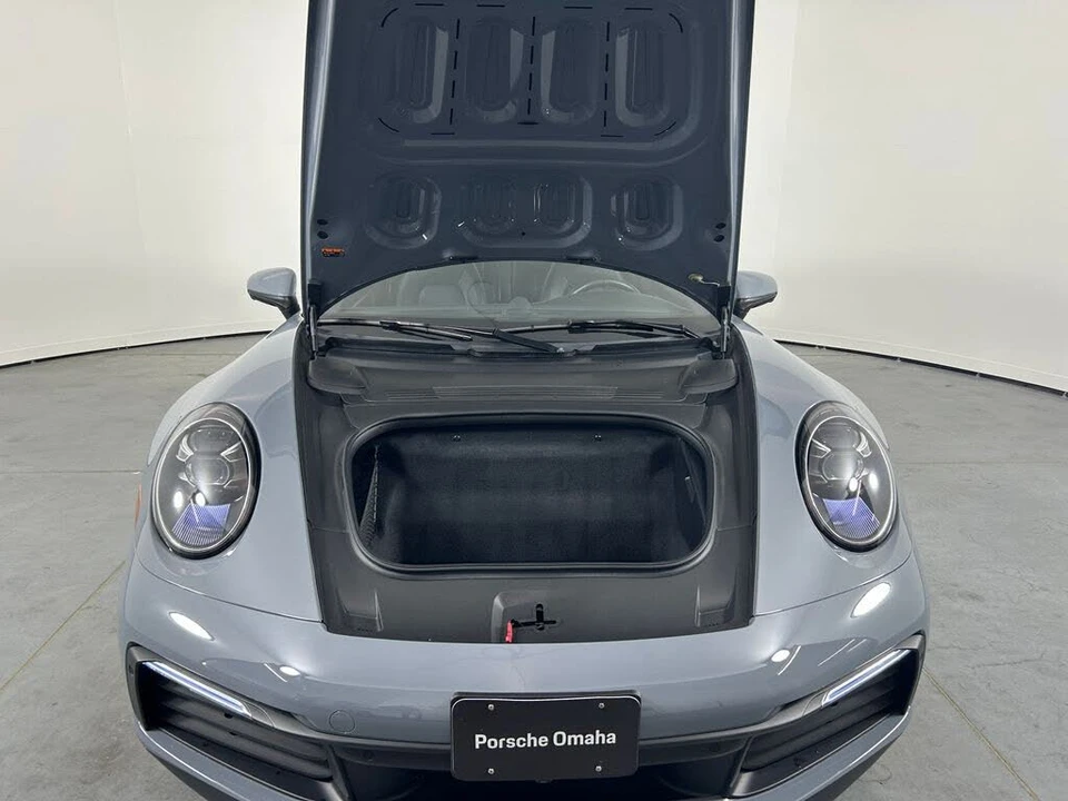 2024 Porsche 992 Carrera 4S - Image 29 of 31