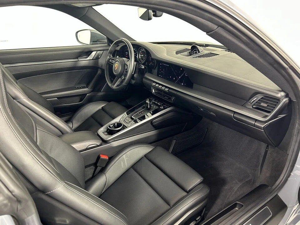 2024 Porsche 992 Carrera 4S - Image 24 of 31