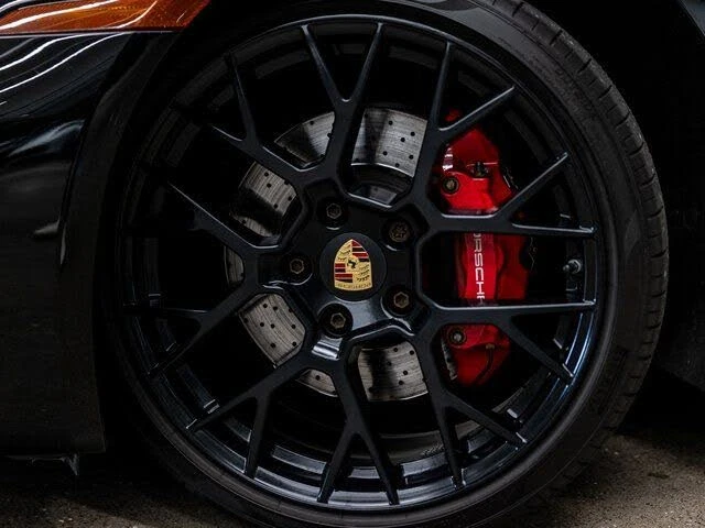 2024 Porsche 992 Carrera 4S - Image 18 of 31