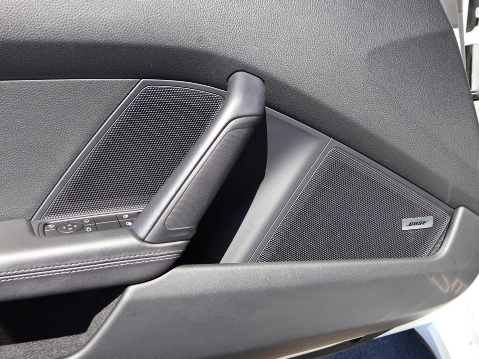 2024 Porsche 992 Carrera 4S - Image 15 of 31