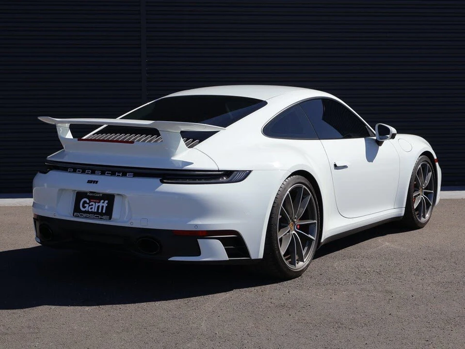2024 Porsche 992 Carrera 4S - Image 9 of 31