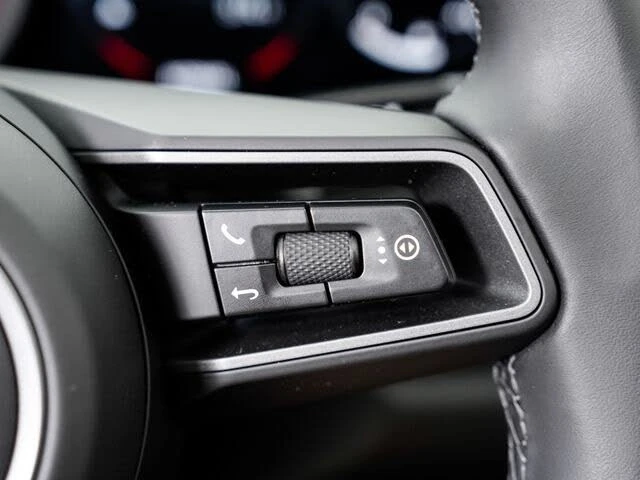 2024 Porsche 992 Carrera 4S - Image 14 of 31