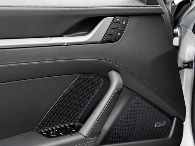 2024 Porsche 992 Carrera 4S - Image 7 of 31