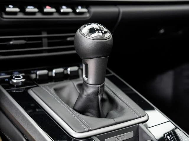 2024 Porsche 992 Carrera 4S - Image 22 of 31