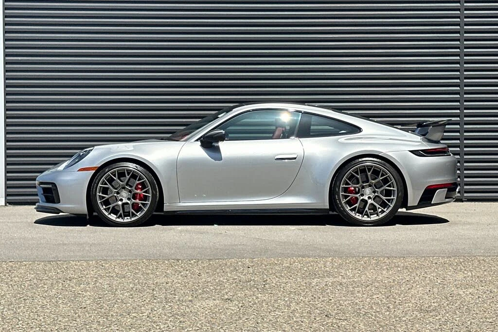 2024 Porsche 992 Carrera 4S - Image 2 of 31