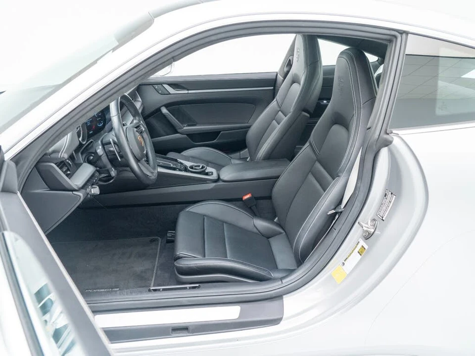 2024 Porsche 992 Carrera 4S - Image 17 of 31