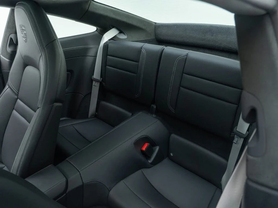 2024 Porsche 992 Carrera 4S - Image 19 of 31