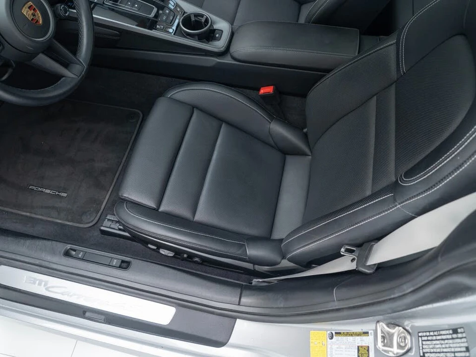 2024 Porsche 992 Carrera 4S - Image 16 of 31