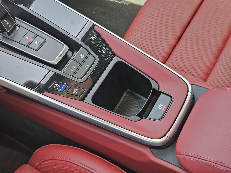 2024 Porsche 992 Carrera 4S - Image 20 of 31
