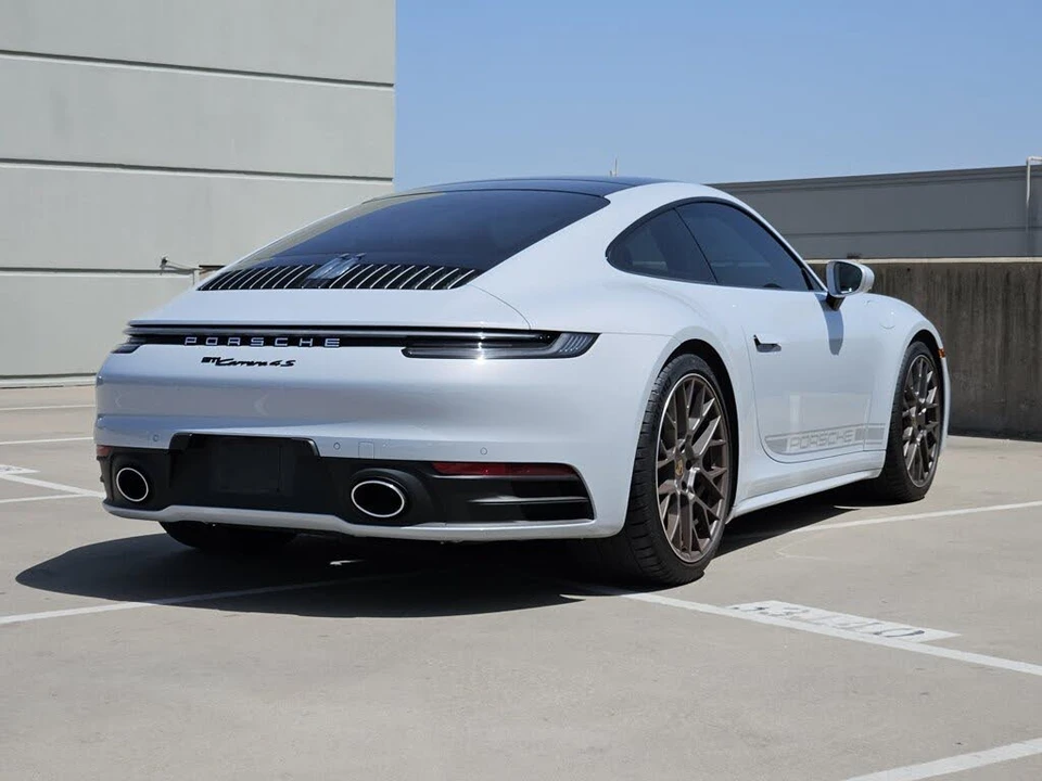 2024 Porsche 992 Carrera 4S - Image 8 of 31