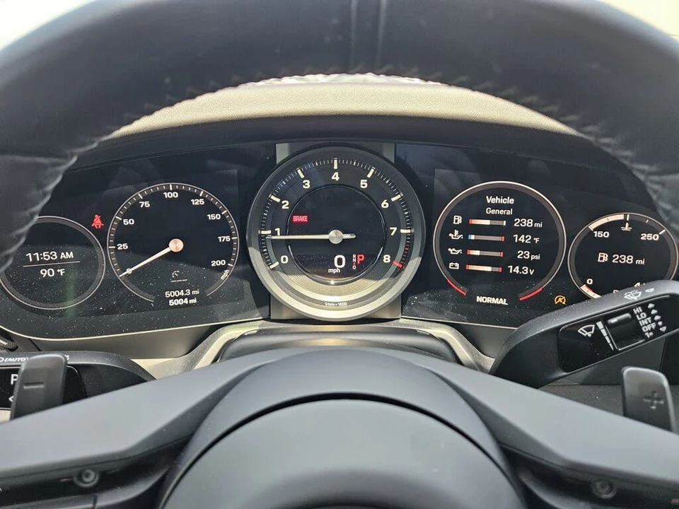 2024 Porsche 992 Carrera 4S - Image 16 of 31