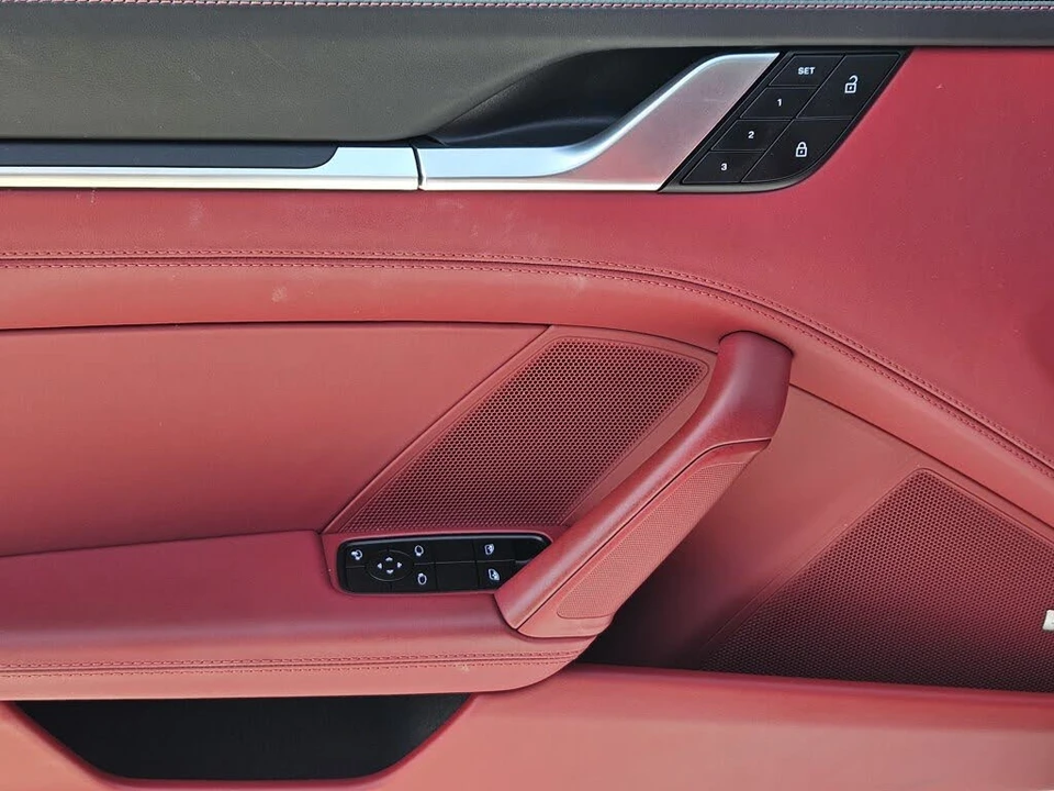 2024 Porsche 992 Carrera 4S - Image 23 of 31